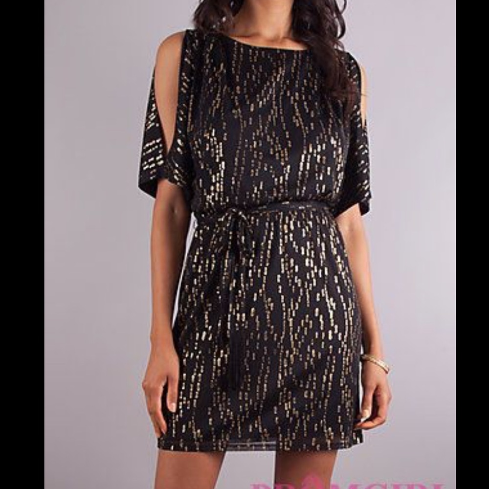 JessicaSimpson cold shoulder foil dress Medium